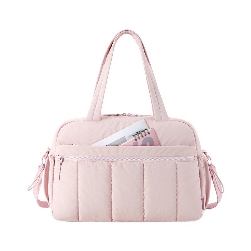 Sac de voyage cabine, sac polochon voyage avec poche humide separee, vue de trois quarts